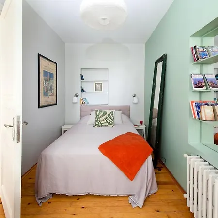 3 Bedroom, 2 Bathroom Fully Equipped House * イスタンブール