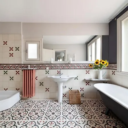 3 Bedroom, 2 Bathroom Fully Equipped House * Isztambul