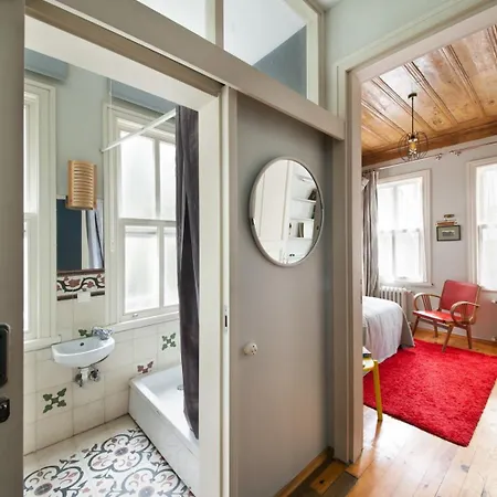 3 Bedroom, 2 Bathroom Fully Equipped House Nyaraló *