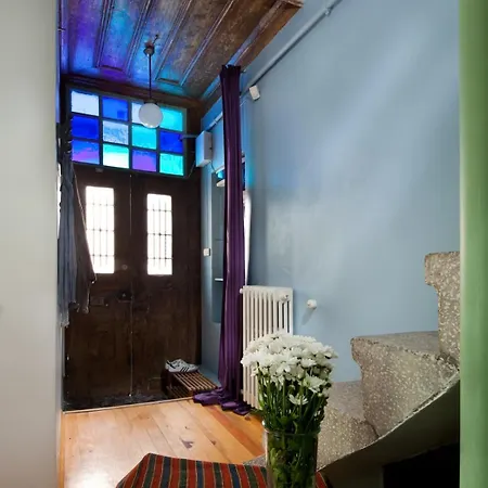 3 Bedroom, 2 Bathroom Fully Equipped House Isztambul