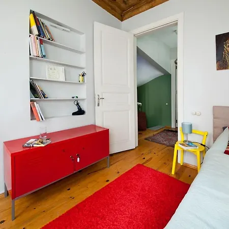 3 Bedroom, 2 Bathroom Fully Equipped House Vakantiehuis Istanboel