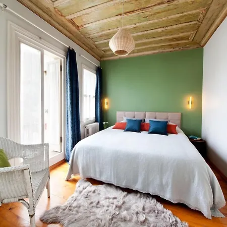 3 Bedroom, 2 Bathroom Fully Equipped House Isztambul