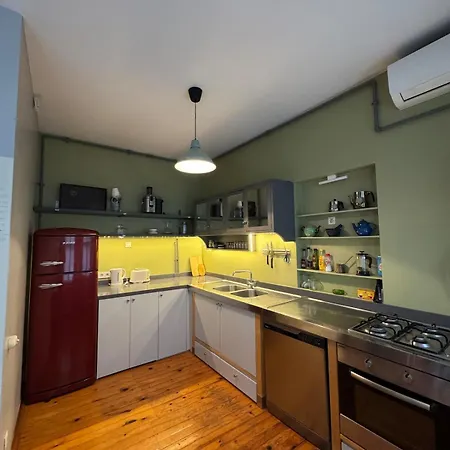 3 Bedroom, 2 Bathroom Fully Equipped House Nyaraló *