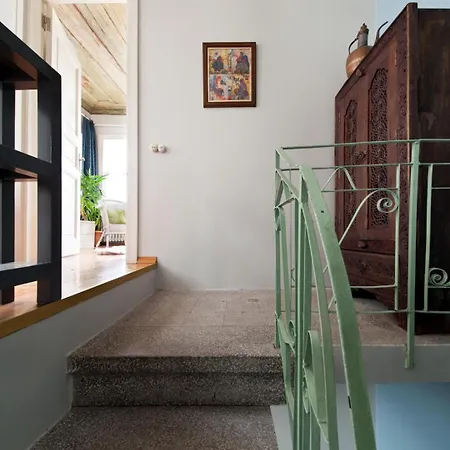 3 Bedroom, 2 Bathroom Fully Equipped House Vakantiehuis Istanboel