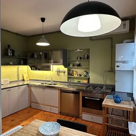 3 Bedroom, 2 Bathroom Fully Equipped House *