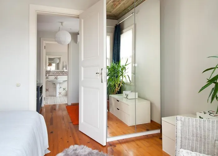 3 Bedroom, 2 Bathroom Fully Equipped House