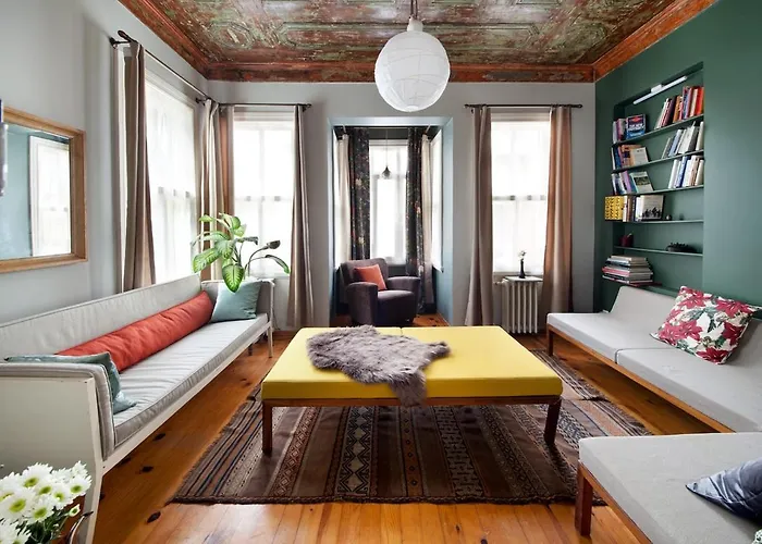 3 Bedroom, 2 Bathroom Fully Equipped House