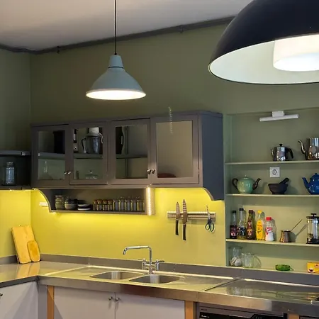 3 Bedroom, 2 Bathroom Fully Equipped House