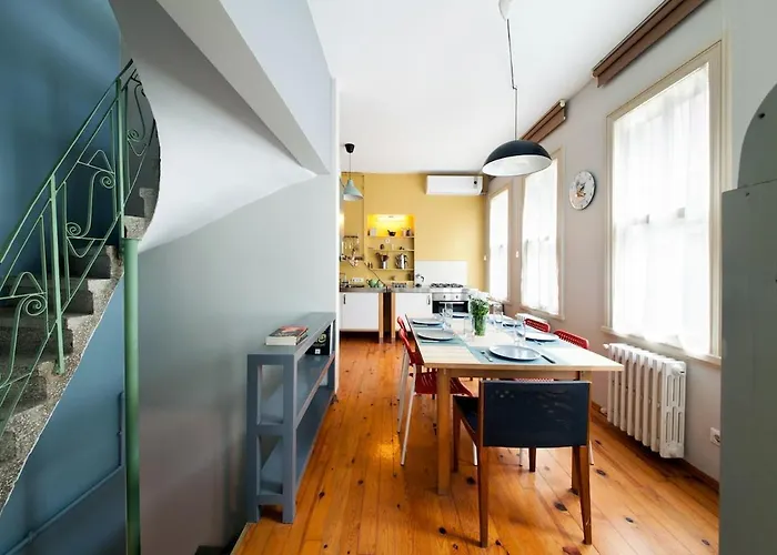 펜션 3 Bedroom, 2 Bathroom Fully Equipped House 이스탄불