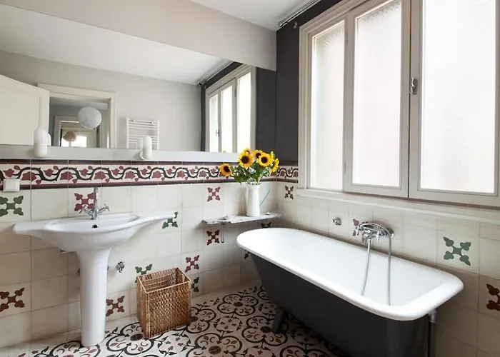 3 Bedroom, 2 Bathroom Fully Equipped House 이스탄불