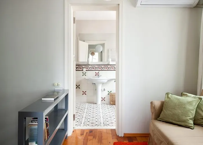 3 Bedroom, 2 Bathroom Fully Equipped House 펜션 *